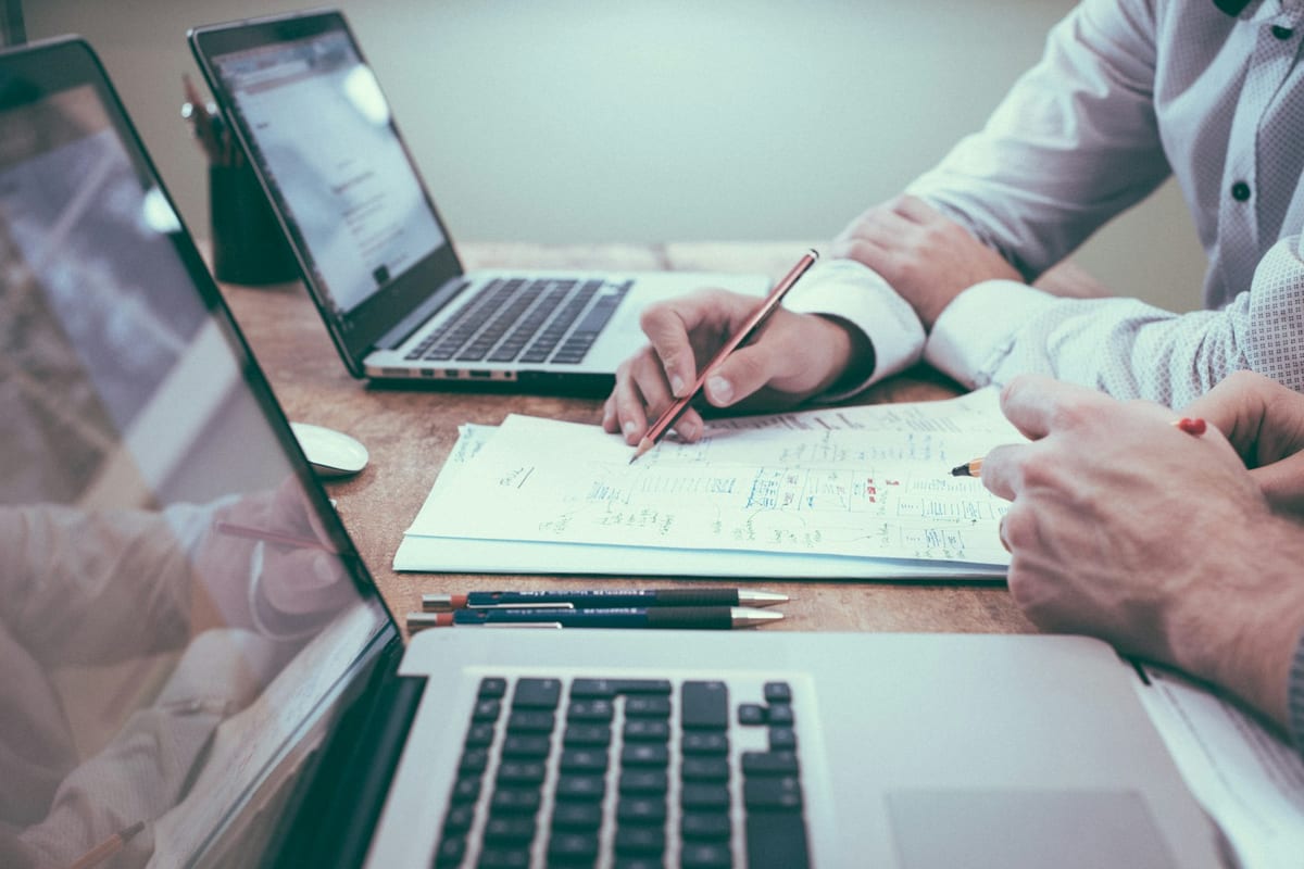 Nachhilfe-Franchise mit Hybridmodell (vor Ort + online) – freie Gebiete in DE und AT